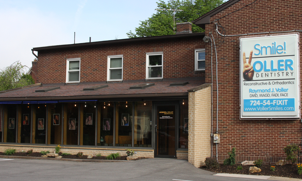 Outside view of Kittanning Pennsylvania dental office building